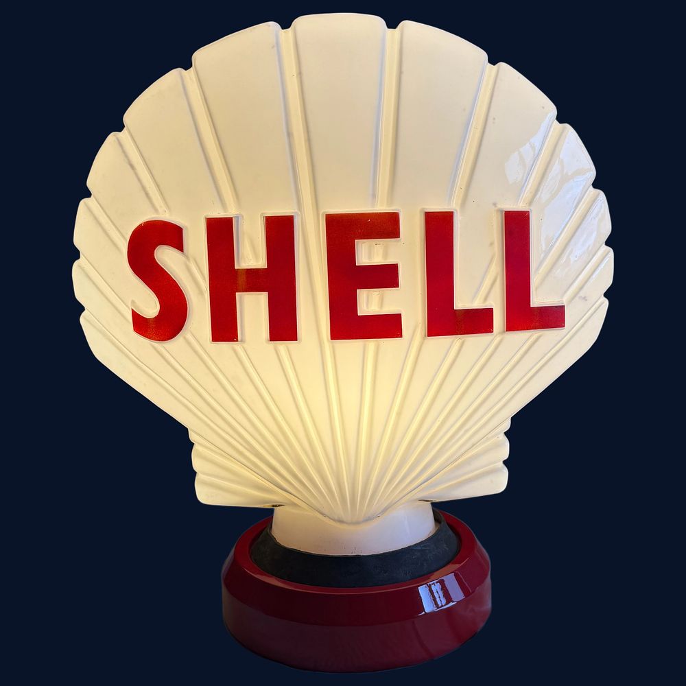 Lot 442: Shell Petrol Pump Globe