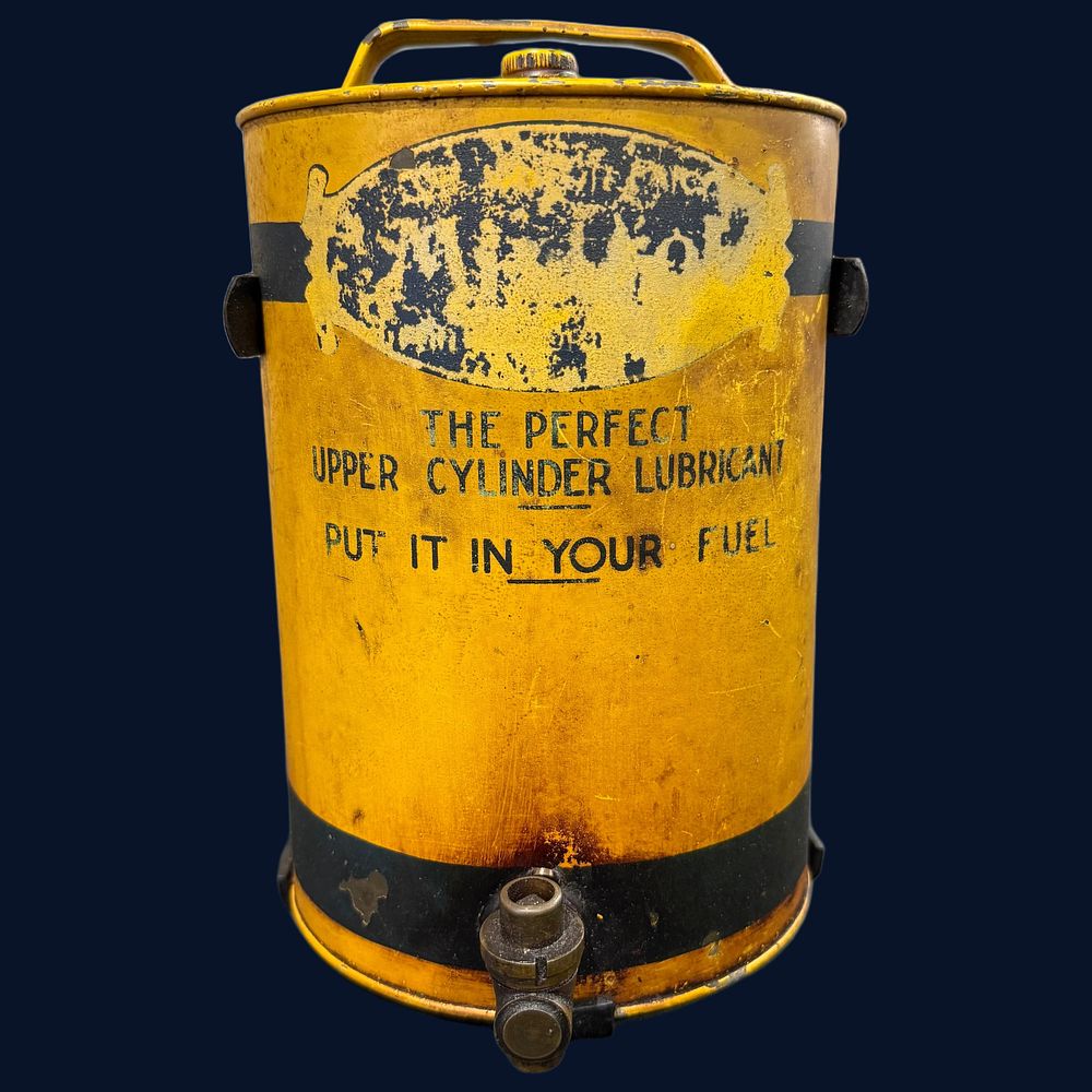 Lot 521: Upper Cylinder Lubricant Dispenser