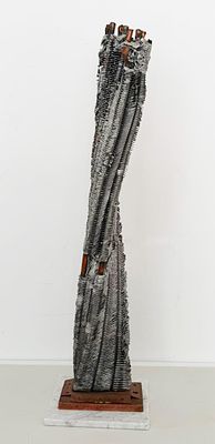 M'Hor&ograve;, Senza titolo, 2010 - M'Hor&ograve;, Scultura in alluminio, 115x16 cm, Pezzo unico, Senza titolo 