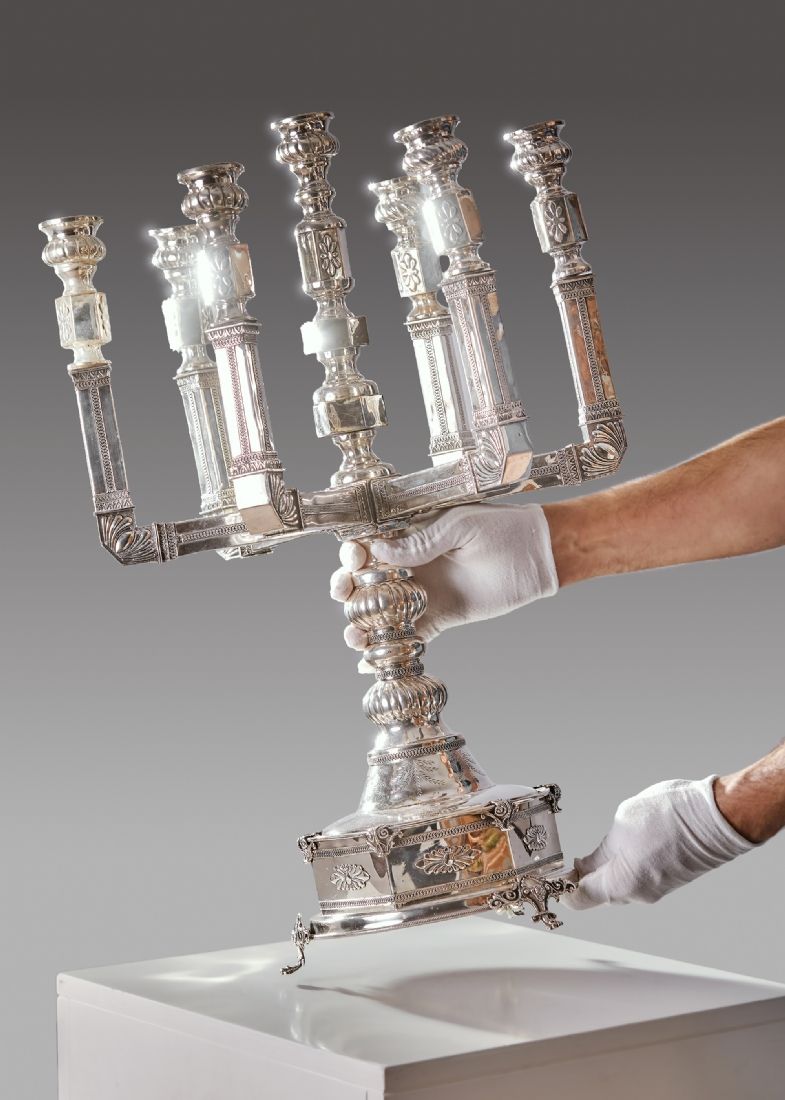 Aqua Arts & Antiques | Auction 100 | Silver objects, Judaica, Jewelry, Porcelain, Glass, International and Israeli art, furniture, and more