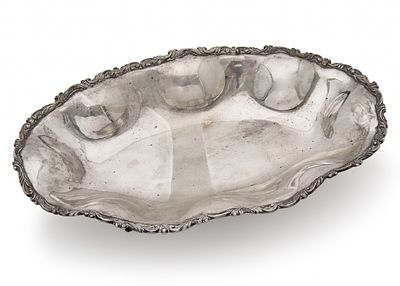 כלי כסף מקסיקני כבד, עשוי כסף 'סטרלינג' (חתום 925), משקל: 985 גרם. אורך: 40 ס"מ רוחב: 24 ס"מ 