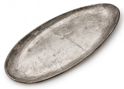 כלי כסף עשוי כסף 'סטרלינג', חתום 925 משקל: 325 גרם. אורך: 29.5 ס"מ רוחב: 14.5 ס"מ