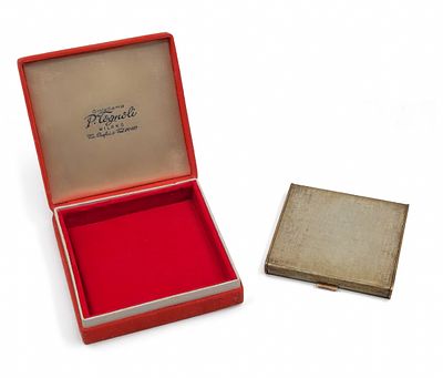 פודרייה איטלקית יוקרתית עשויה כסף וזהב 'Gioielleria P. Tognoli milano'. פודרייה איטלקית יוקרתית 