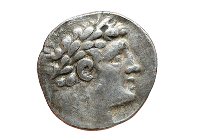 פיניקיה, שקל צורי, 126 לפני הספירה - 65 לספירה. מטבע כסף מתוארך (ΓΛ - 33) לשנת 94/3 לפני 