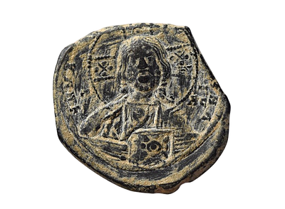 מטבע ברונזה ביזנטית מתקופת בסיליוס השני וקונסטנטינוס השמיני 976-1025 לספירה. מטבעת 
