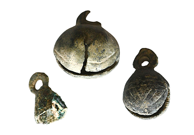 קבוצה של 3 פעמוני ברונזה מתקופה רומית / ביזנטית. תיאור טיפוס הפריט :