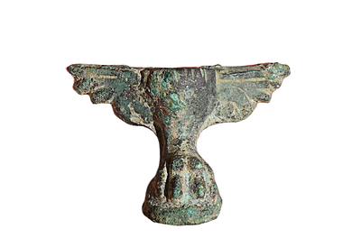 צלמית רומית מברונזה של רגל אריה מכונפת, מאות 2-5 לספירה. גודל 48 מ"מ. תיאור טיפוס הפריט :