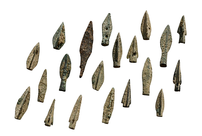 קבוצה של 20 ראשי חץ לרוב, ברונזה מתקופה פרסית אחמנית, מאות 6-4 לפני הספירה. משקל גרם, קוטר מ"מ. 