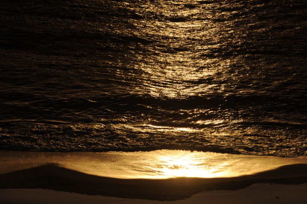 Андрей Шапран - Море-Небо. 50 х 60 см, Пигментная печать 
Профессиональный фотограф. Работает в 