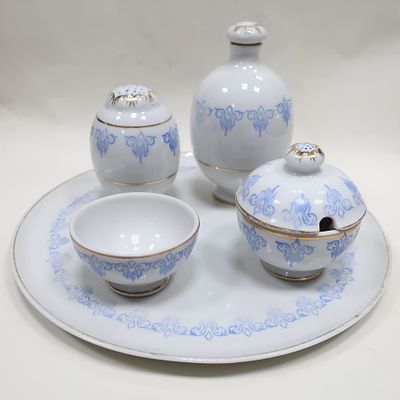 Фарфоровый набор для специй с голубым орнаментом, ЛФЗ СССР. Фарфор, роспись, золочение. 