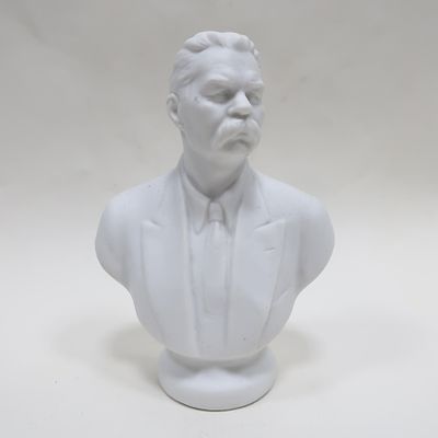 Фарфоровая статуэтка бюст М. Горького ЛФЗ