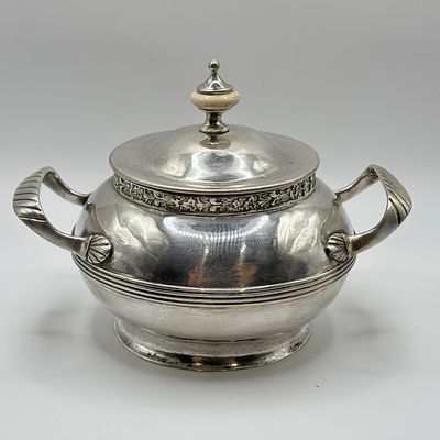 Серебряная сахарница с крышкой, серебро 84 пробы, Российская Империя, Санкт-Петербург, 1833 год. 
