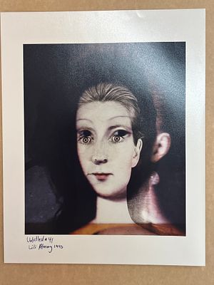 לילי אלמוג - צילום של לילי אלמוג 15.5X20 ס"מ