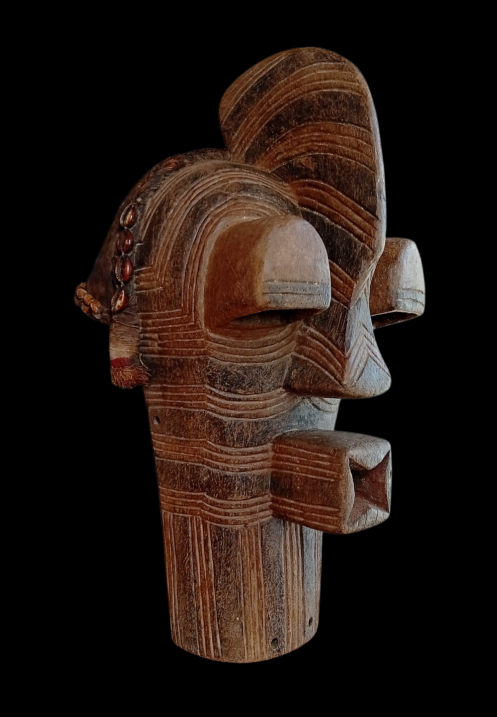 מסיכה אפריקאית "sunaga" גדולה. מגולפת מעץ בעבודת יד. גובה - 52 ס''מ