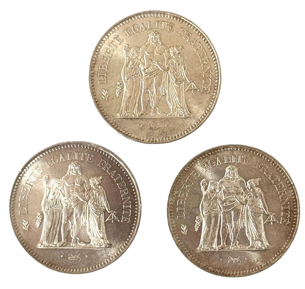 מטבעות כסף. לוט שלוש מטבעות כסף 50 פרנק צרפת 
כסף 900