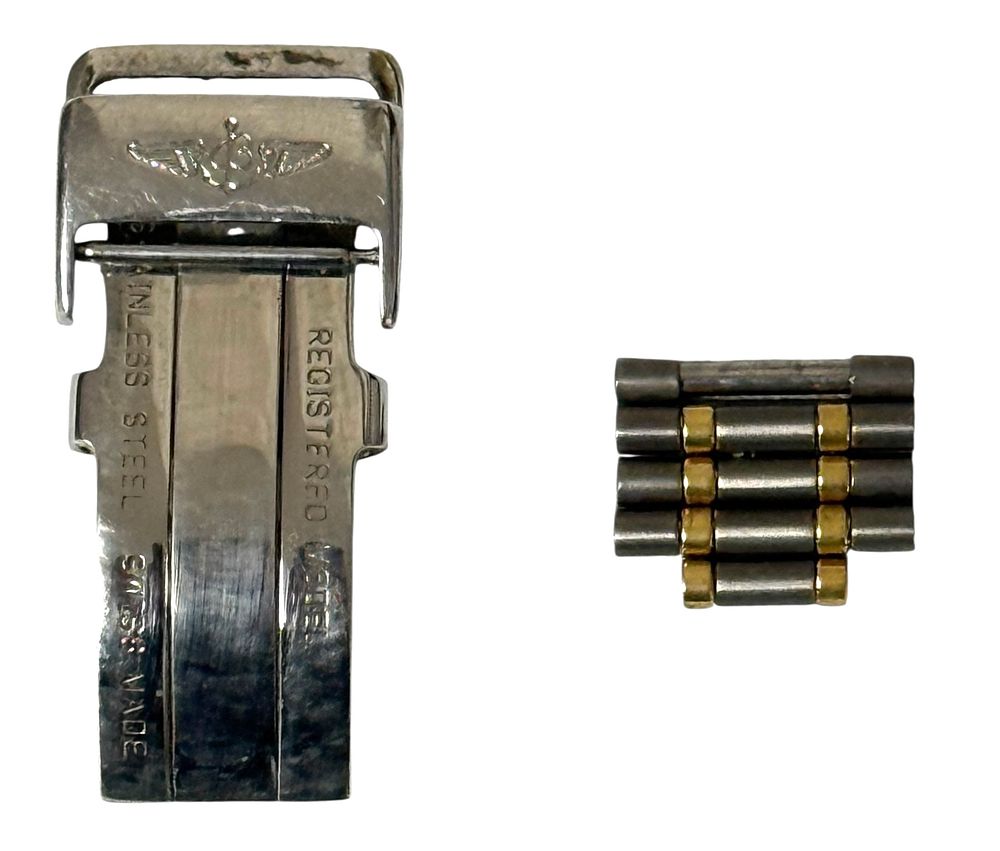 BREITLING. חלקי חילוף לשעון יד של המותג היוקרתי ברייטלינג הכוללים סוגר פטנט וחוליות לצמיד