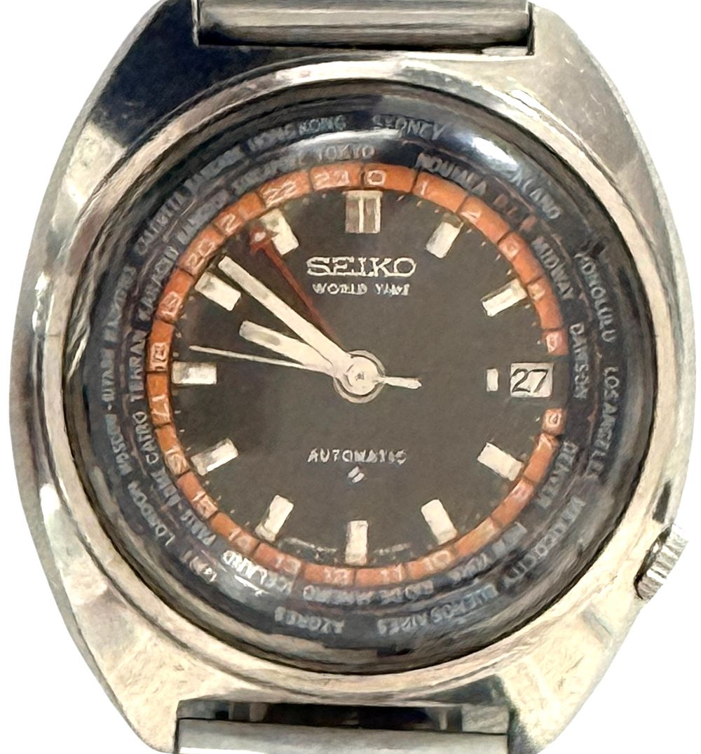 SEIKO . שעון ו של החברה סייקו מדגם WORLD TIME GMT