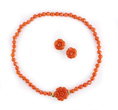 Demi parure in corallo e oro giallo - Demi parure in corallo e oro giallo Composta da un filo di 