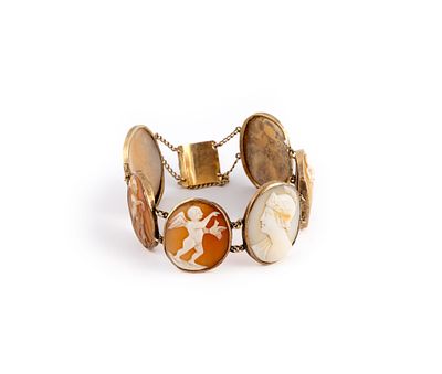 Bracciale in oro e cammei in conchiglia - Bracciale in oro e cammei in conchiglia Bracciale in oro 