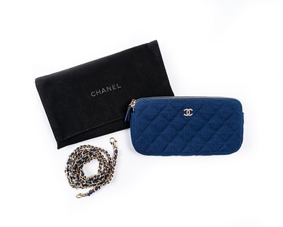 Borsa WoC, VIP Gift - CHANEL Borsa WoC, VIP Gift 2019 In blu matelass&eacute; jersey, pelle e dettagli in 