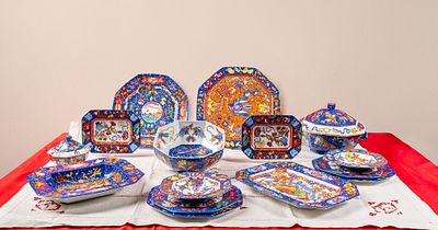 Servizio di piatti da tavola 'Marqueterie de Pierres d'Orient et d'Ocident' - Herm&egrave;s Servizio di 