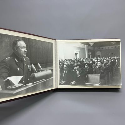 [Космонавт П. Попович] Фотоальбом с фотографиями. МОСКОВСКОЕ ВЫСШЕЕ ОБЩЕВОЙСКОВОЕ КОМАНДНОЕ. Фот 