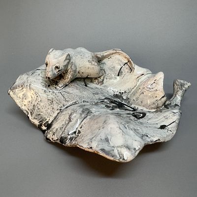 Лоток &laquo;Мышка&raquo;. СССР, Гжель, сер. ХХ в. Керамика, глазури. Лоток &laquo;Мышка&raquo;. СССР, Гжель, середина 