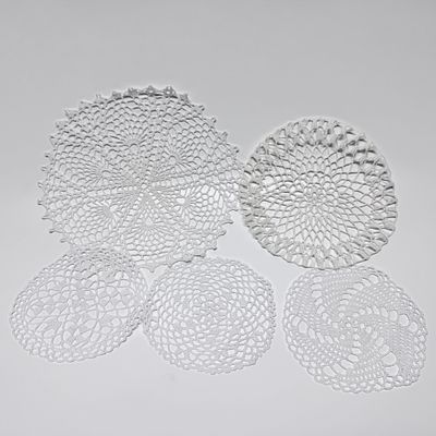 Салфетки, вязанные крючком. 5 шт. СССР, 1970-1980-е гг. 
Диаметр – 26 см.; 19 см.; 15 см.; 15 