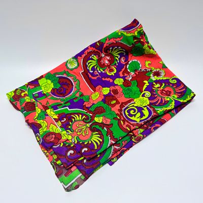 Отрез яркий. СССР, 1970-е гг. Трикотаж синтетический. 
Размер: 80х240 см. 
№ 24 ВА