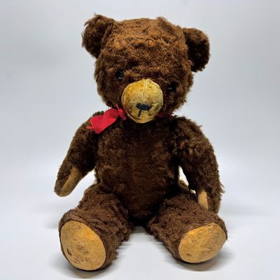 Мягкая игрушка &laquo;Медведь&raquo;. ГДР, 1960-е гг. Солома. Мягкая игрушка &laquo;Медведь&raquo;. ГДР, 1960-е гг. 