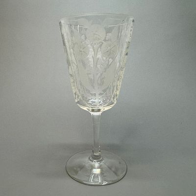 Бокал. Европа, XIX век. Стекло, гравировка. 
Размер: высота – 15,3 см.; диаметр верха – 7 см.; 