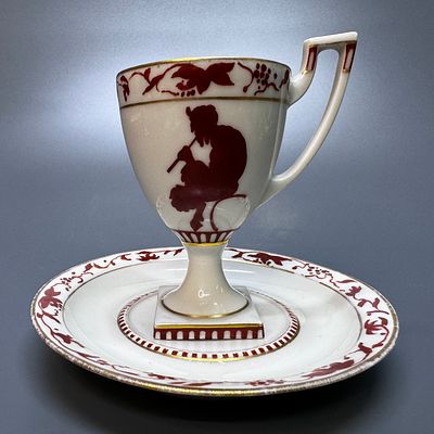 Кофейная пара &laquo;Сатир&raquo;. РСФСР, ДФЗ, 1922 г. Фарфор, роспись, золочение. Кофейная пара &laquo;Сатир&raquo;. 