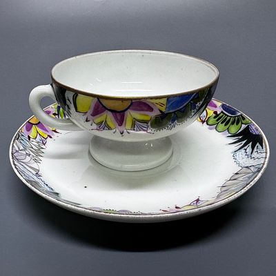 Чайная пара. СССР, ГФЗ, 1920 - 1930-е гг. Фарфор, надглазурная полихромная роспись, золочение. Ч 