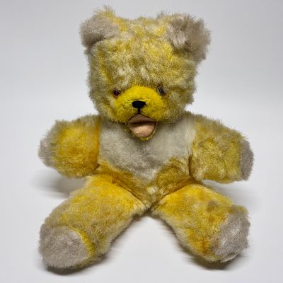 Мягкая игрушка &laquo;Медвежонок&raquo;. СССР, 1960-е гг. Искусственный мех. 
Высота – 33 см. 
Общее 