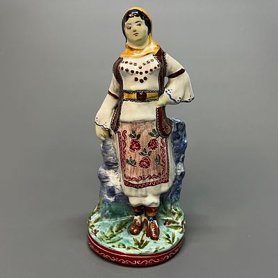 &laquo;Молдаванка&raquo;. СССР, ХХ в. Керамика, роспись. Авторская монограмма. Скульптура &laquo;Молдаванка&raquo;. 