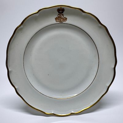 Тарелка с вензелем Великого князя Владимира Александровича Романова (?). Россия, СПб, з-д бр. 