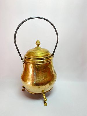 Латунный зольник с крышкой, ручной работы. Производство Германия. Время изготовления середина