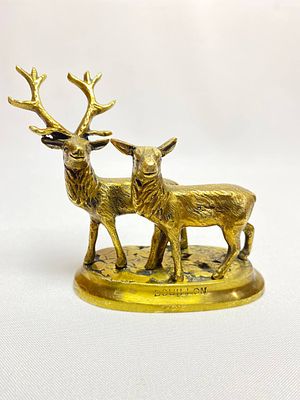 Бронзовая статуэтка с клеймом изображающая пару оленей производство Франция. Время изготовления