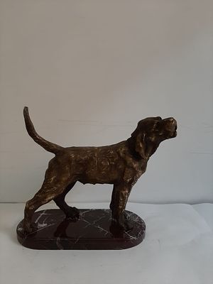 собака Европа конец 19 века начало 20 века, бронза / на боку клеймо D / 
размер 38 х 17,5 х 37 см