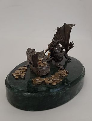 Серебро, камешки, подставка змеевик 15*10см "Дракон" , ювелир Пётр Привалов авторская работа. 