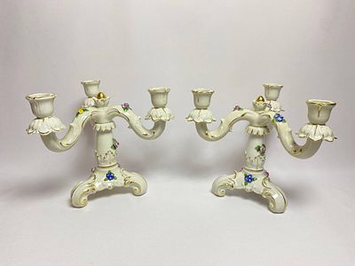 Пара антикварных фарфоровых подсвечников на три свечи, производство Германия, Тюрингия. Время 
