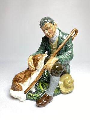 Фарфоровая статуэтка "Пастух с собакой" 1966г. ROYAL DOULTON. Англия. 
Статуэтка "Пастух с 