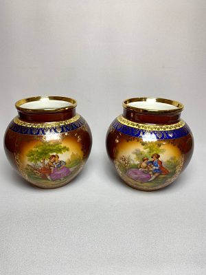 Винтажные парные вазы известной немецкой мануфактуры Hutschenreuther с изображением репродукций 