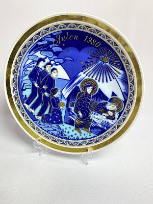 Коллекционная декоративная фарфоровая тарелка. Сюжет посвящен библейским мотивам. Тарелка 24 