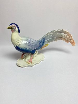 Изумительной красоты фарфоровая птица Фазан в натуральную величину, одной из лучших фарфоровых 