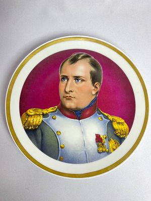 Настенная фарфоровая тарелка с портретом Наполеона. Производство Германия F. M. S. Bavaria 