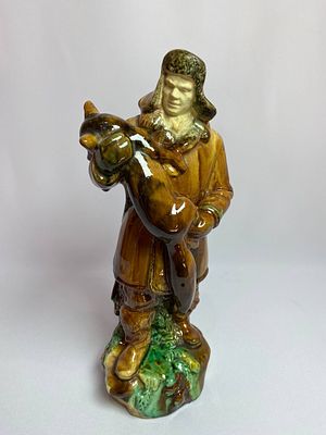 Большая керамическая статуэтка "Охотник с лисой" С КЛЕЙМОМ! производство СССР завода Гжель. 