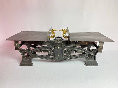 Весы для взвешивания до 5 кг. полностью в рабочем состоянии и отличной сохранности производство 