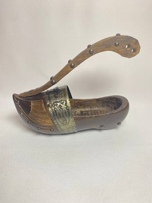 Кломп (Кломпы (нидерл. Klompen) — традиционные голландские деревянные башмаки) старинный 