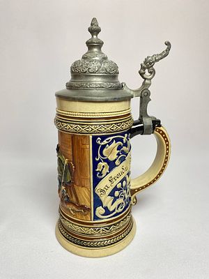 Старинная керамическая пивная кружка ручной работы с росписью и с оловянной крышкой, конца 19 